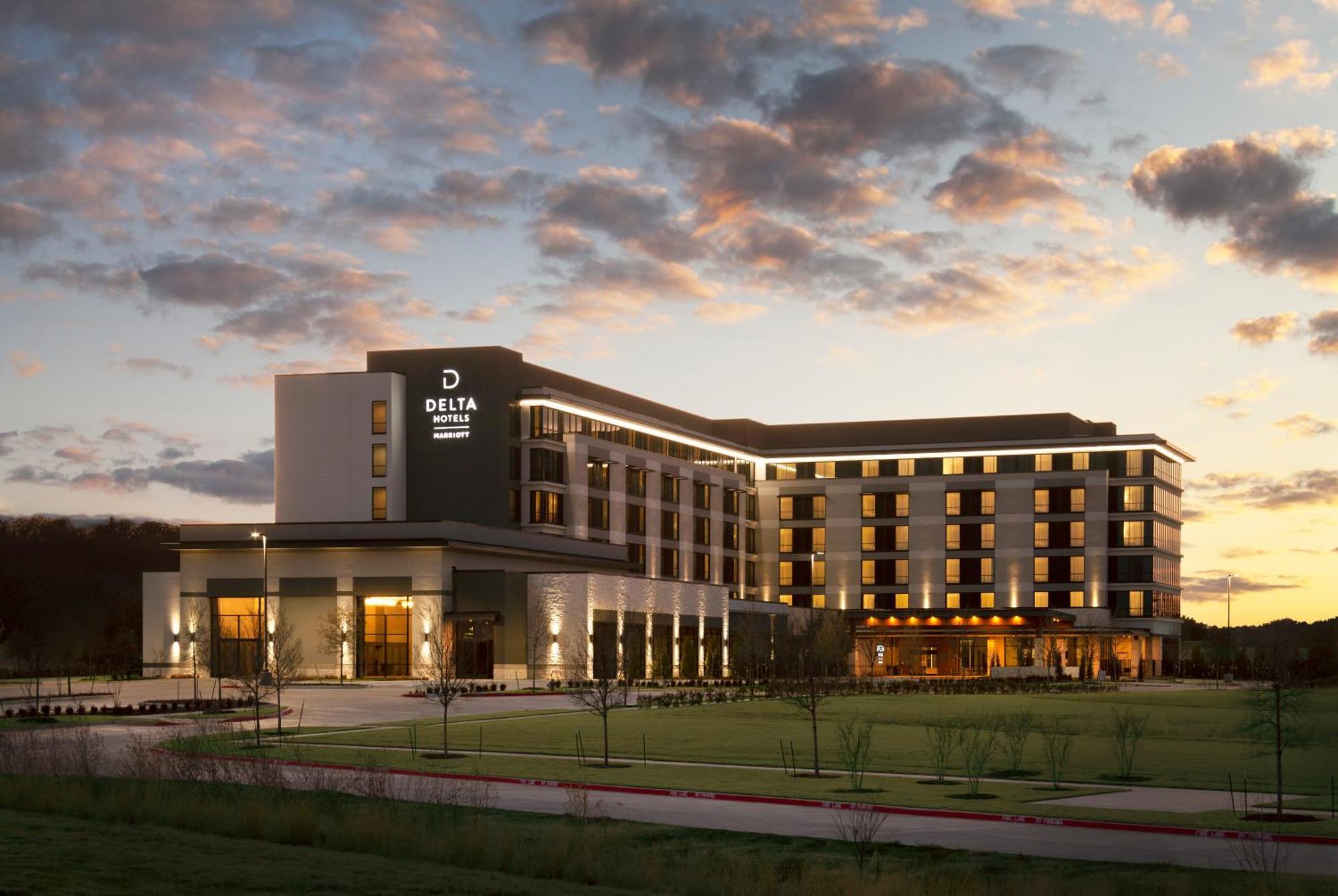 Delta Hotels By Marriott Dallas Southlake Exterior photo